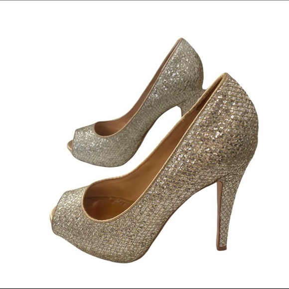 Badgley Mischka Humbie II Metallic Glitter Fishnet Open-Toe Pump Size 7M - Picture 3 of 5